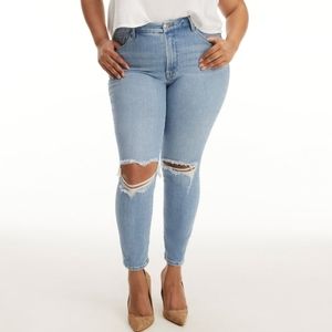 NWT Good American Good Legs Low,crop size 24, distressed​